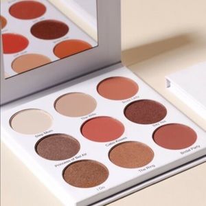 Give them Lala beauty eyeshadow palette NEW